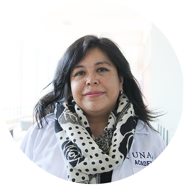Dra. Esther Mahuina Campos Castolo